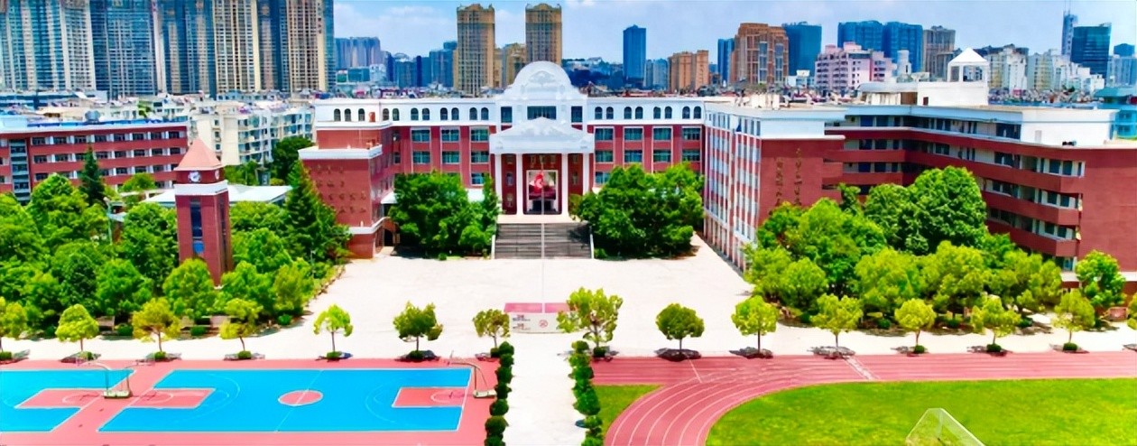 昆明高新实验学校复读班型设置_高考复读_昆明高新实验学校高考复读招生计划